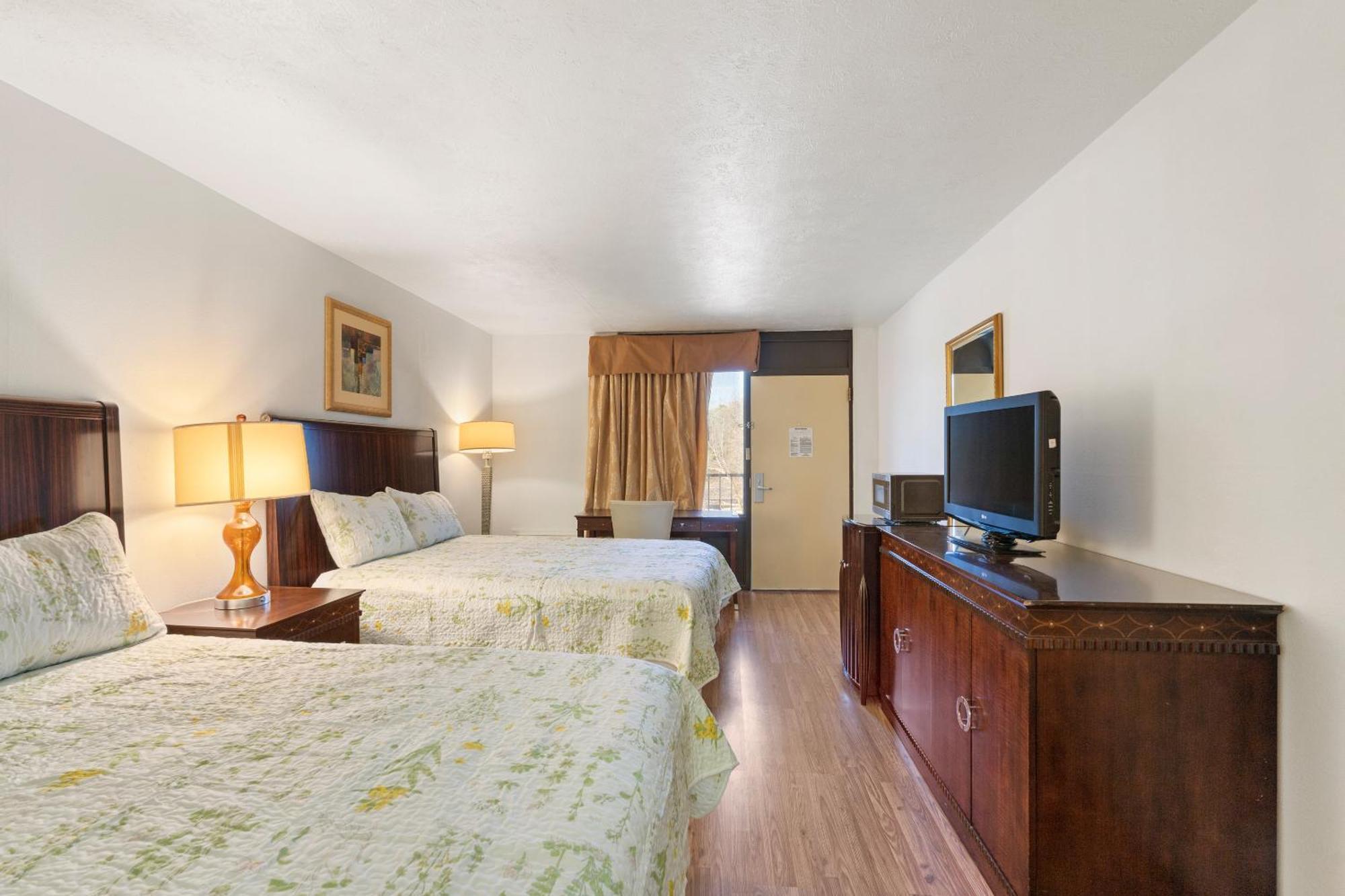 Williamsburg Suites Экстерьер фото